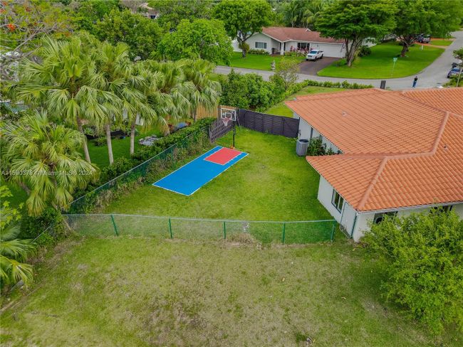 12505 Sw 112th Ct, House other with 8 bedrooms, 5 bathrooms and null parking in Miami FL | Image 44