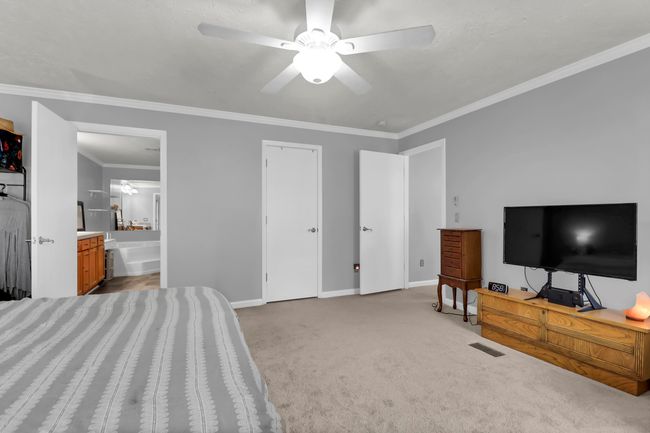 320 E Poplar | Image 28