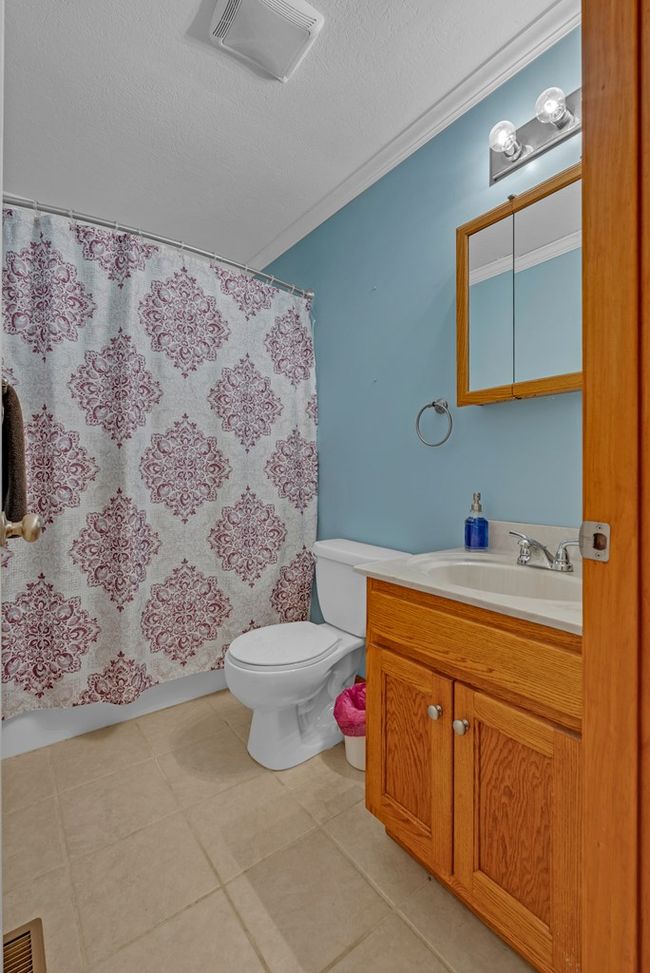 108 W Bobcat Ln, House other with 3 bedrooms, 2 bathrooms and 2 parking in Wilder TN | Image 18