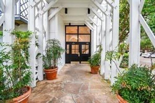 apt-334-2333 Bering Dr, Houston, TX, 77057-4779 | Card Image