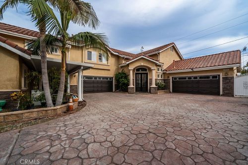 13104 Monroe St, Garden Grove, CA, 92844-1138 | Card Image