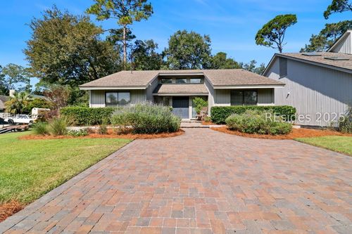 16 Fawn Ln, Hilton Head Island, SC, 29928-3115 | Card Image