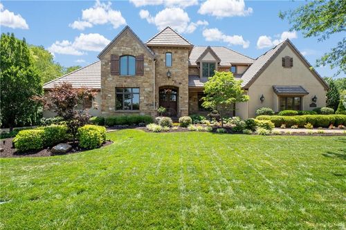 3701 W 140th St, Leawood, KS, 66224-8406 | Card Image