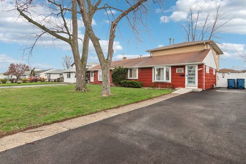 4552 W 89th St, Hometown, IL, 60456-1045 | Card Image