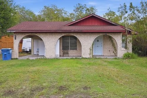 2542 Avenue F, Ingleside, TX, 78362-6039 | Card Image