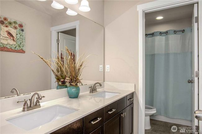 Home is being rented unfurnished. | Image 13