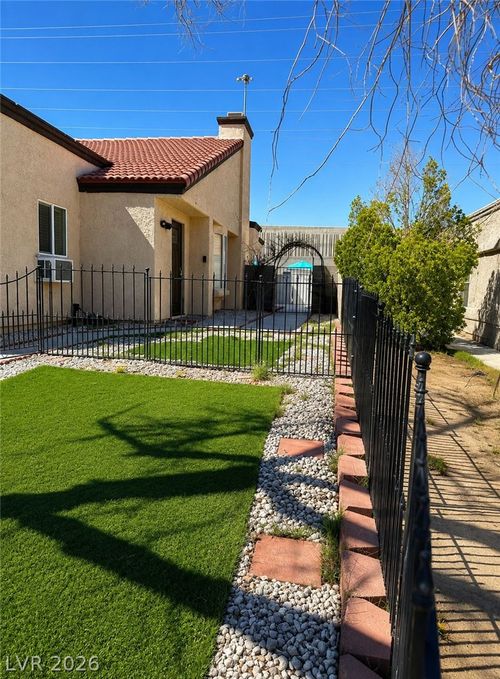 5440 Harmony Ave, Las Vegas, NV, 89107-2797 | Card Image