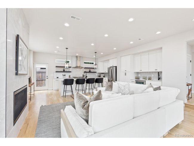 2040 W 45 Th Ave, House other with 3 bedrooms, 4 bathrooms and null parking in Denver CO | Image 9
