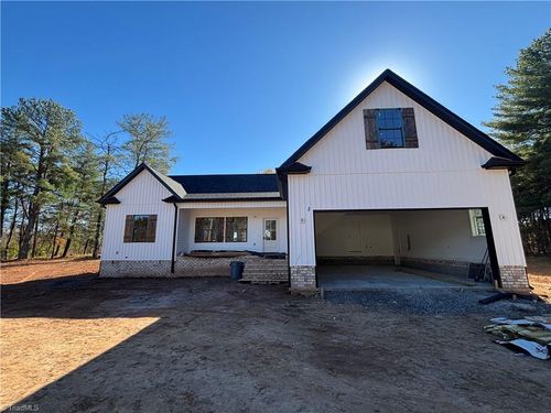 1448 River Rd, Stoneville, NC, 27048-8522 | Card Image