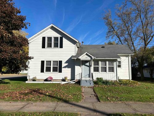 300 E Division St, Greenwood, WI, 54437-9301 | Card Image