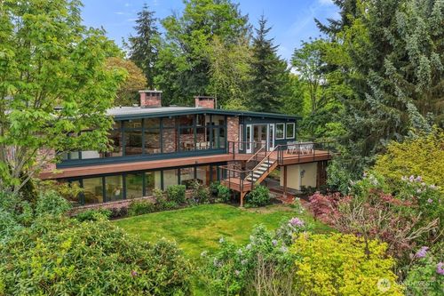 11501 4th Ave Nw, Seattle, WA, 98177-4724 | Card Image
