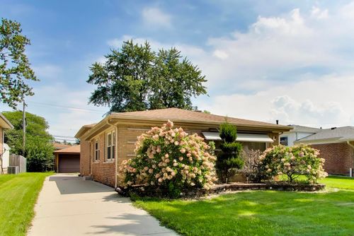 15535 University Ave, Dolton, IL, 60419-2730 | Card Image