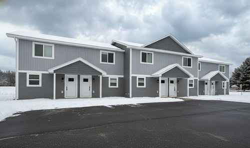 3792 Woodgate Dr, Traverse City, MI, 49686-6328 | Card Image