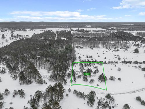 7225 Misty Ln, Lake Ann, MI, 49650-9535 | Card Image