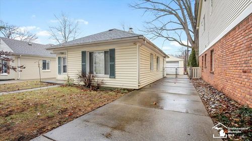 24431 Carlysle Street, Dearborn, MI, 48124 | Card Image