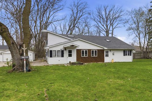 28711 Silver Lake Rd, SALEM, WI, 53168-9496 | Card Image