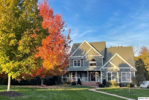 5585 Wood Crest Dr, Quincy, IL, 62305-8293 | Card Image