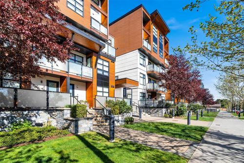 402-4000 Shelbourne St, Victoria, BC, V8N0B6 | Card Image