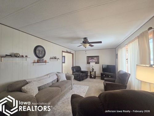 907 Bell St, Churdan, IA, 50050-8591 | Card Image