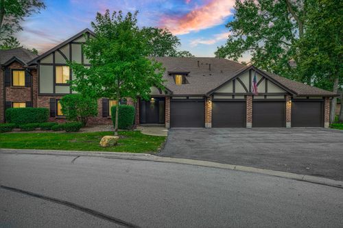 41b-8254 Chestnut Dr, Palos Hills, IL, 60465-2556 | Card Image