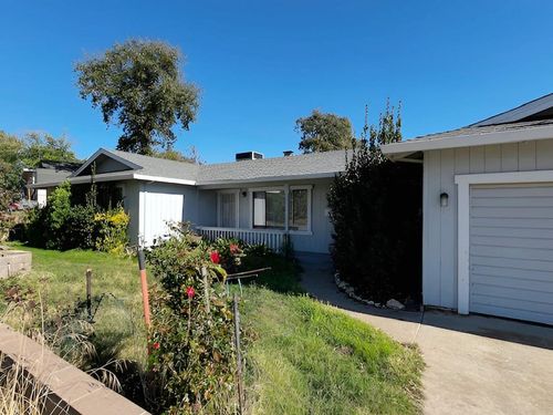 3637 Hartvickson Ln, Valley Springs, CA, 95252-9537 | Card Image