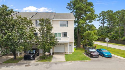 100 Heather Glen Cir, Havelock, NC, 28532-2513 | Card Image