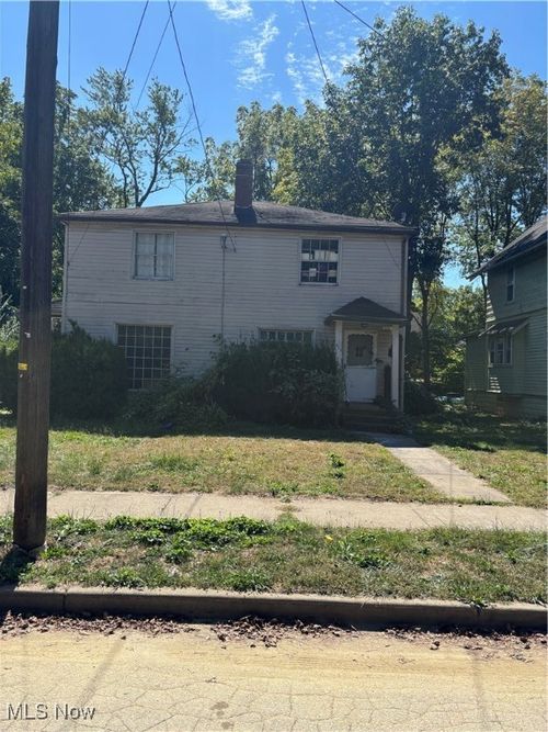 890 Work Dr, Akron, OH, 44320-2253 | Card Image