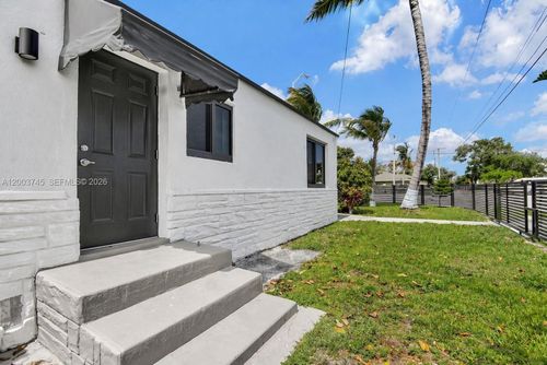 1-1102 Nw 103rd St, Miami, FL, 33150-1038 | Card Image
