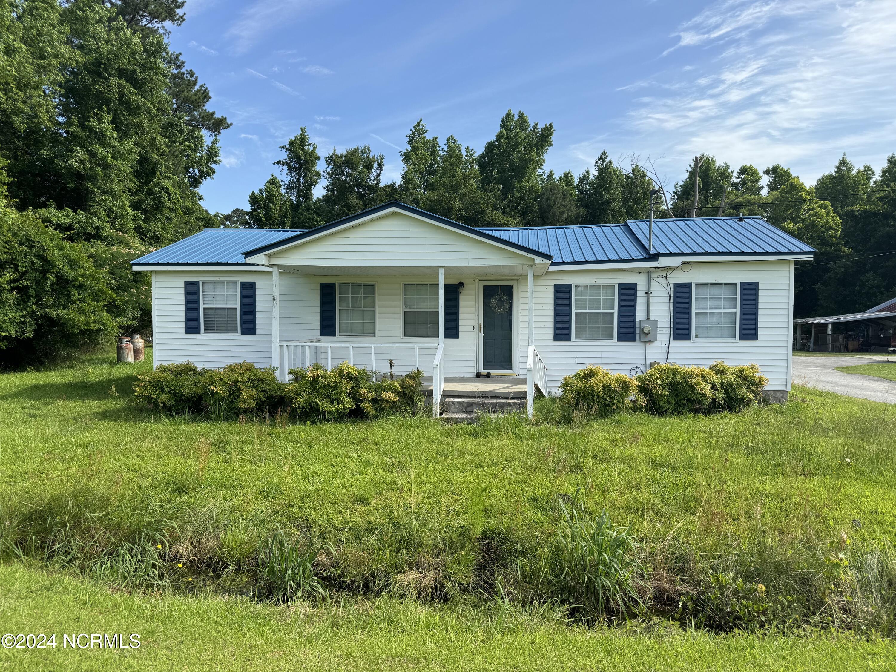 Welling Coples St, Kinston, NC 28504