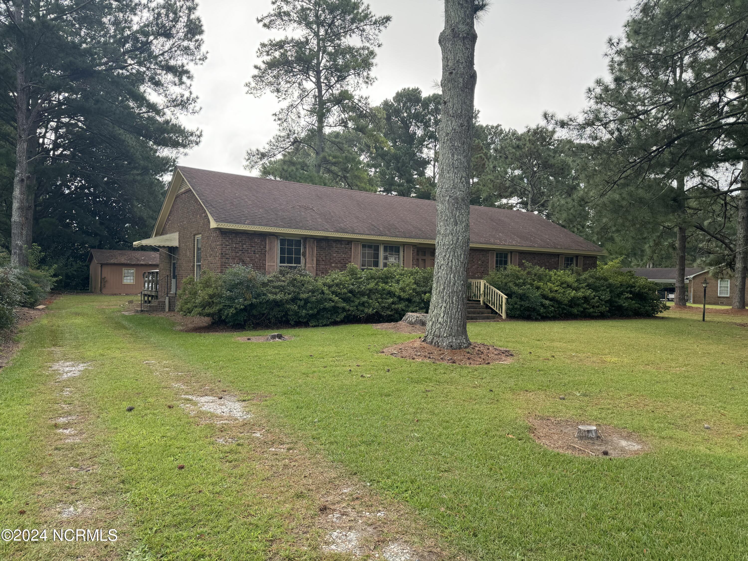 Clarksville Dr, Scotland Neck, NC 27874