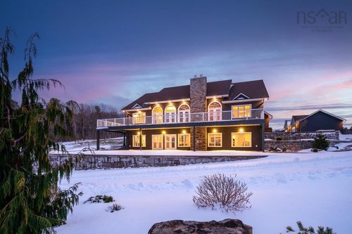 2539 Highway 331, Pleasantville, NS, B0R1G0 | Card Image