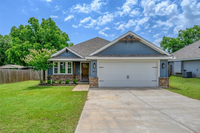110 Thode St, House other with 3 bedrooms, 2 bathrooms and null parking in Whitesboro TX | Image 5
