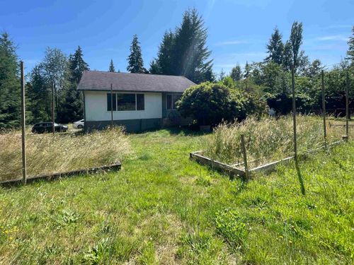 847 Park Rd, Gibsons, BC, V0N1V7 | Card Image