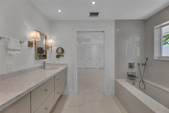 2008 Admirals Way, House other with 3 bedrooms, 3 bathrooms and null parking in Fort Lauderdale FL | Image 62