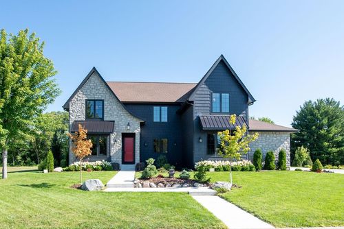 626 Marie Ln, North Mankato, MN, 56003-3221 | Card Image