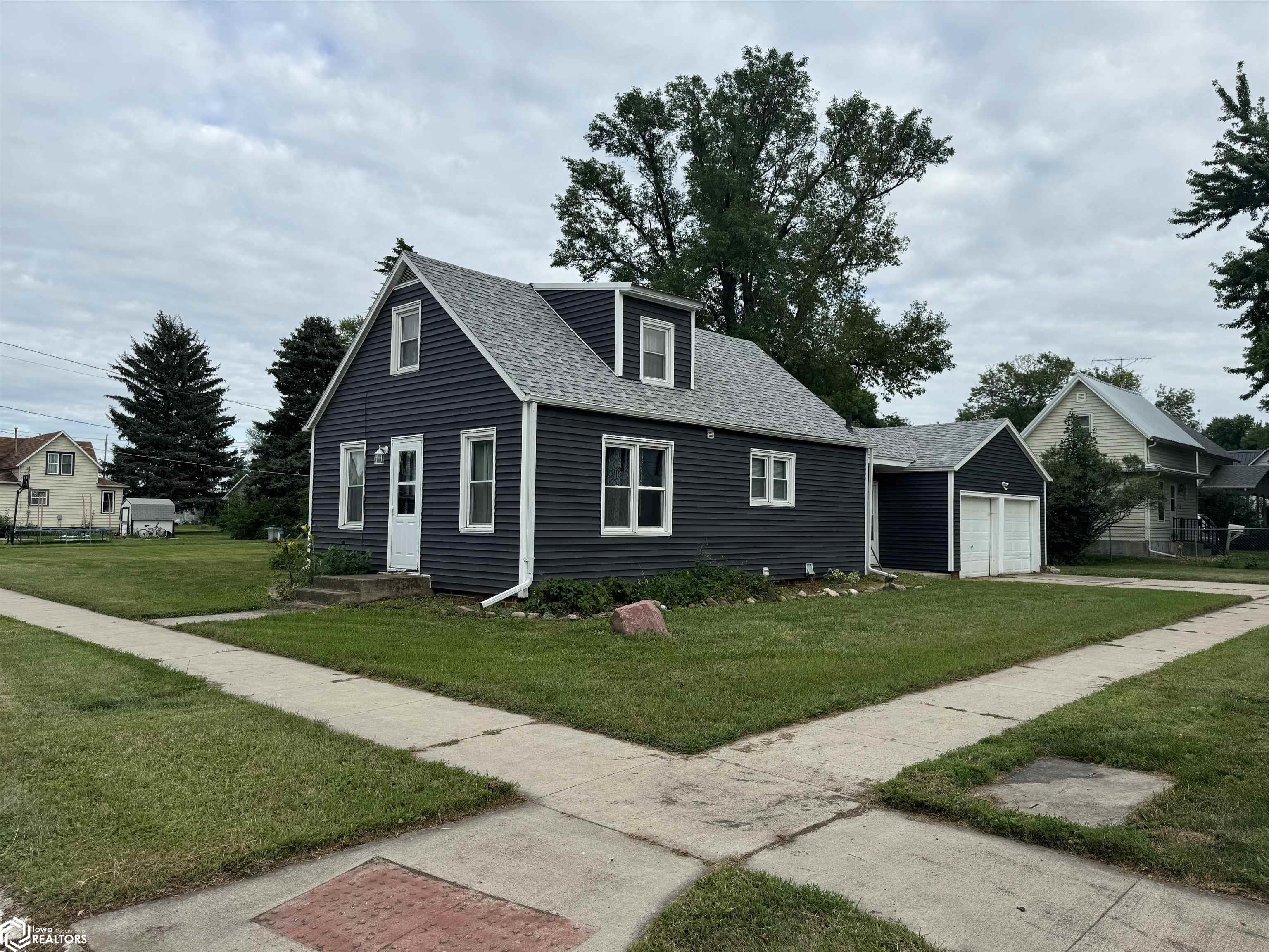 Maben Ave, Garner, IA 50438