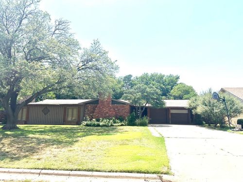 1111 Holliday St, Plainview, TX, 79072-6045 | Card Image