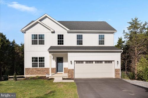 321 Whispering Echos Dr, Kearneysville, WV, 25430-3721 | Card Image