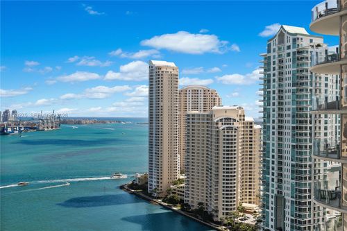 t-2602-300 S Biscayne Blvd, Miami, FL, 33131-5374 | Card Image