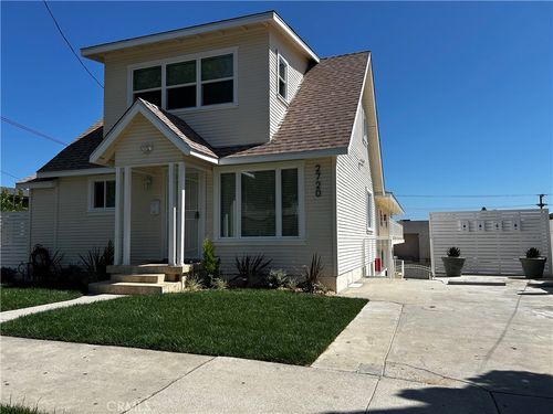 2720 E Wall St, Signal Hill, CA, 90755-1143 | Card Image