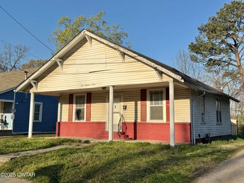 307 N Connell Ave, Dyersburg, TN, 38024-3757 | Card Image