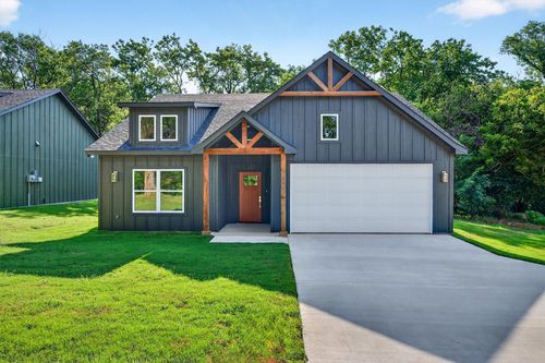 2520 S Scullin Ave, Denison, TX, 75020-7553 | Card Image
