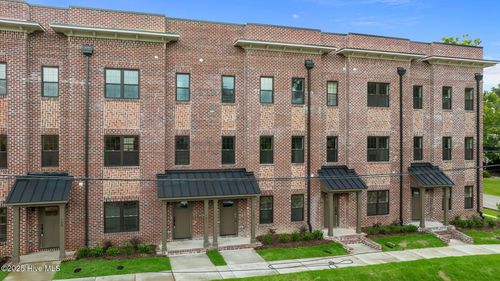 103 Lexington Ln, Southern Pines, NC, 28387-4216 | Card Image