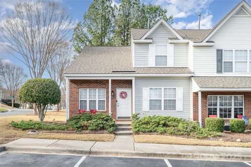 3201 Blythe Ridge Ct, Charlotte, NC, 28213-6894 | Card Image