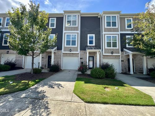 304 Skymont Dr, Holly Springs, NC, 27540-6361 | Card Image