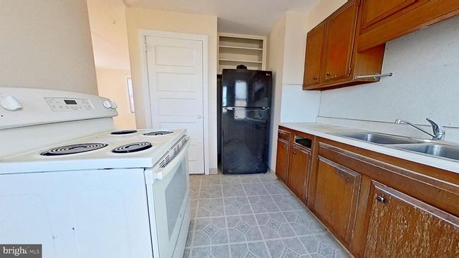 889 Tioga St, Home with 2 bedrooms, 1 bathrooms and null parking in YORK PA | Image 5