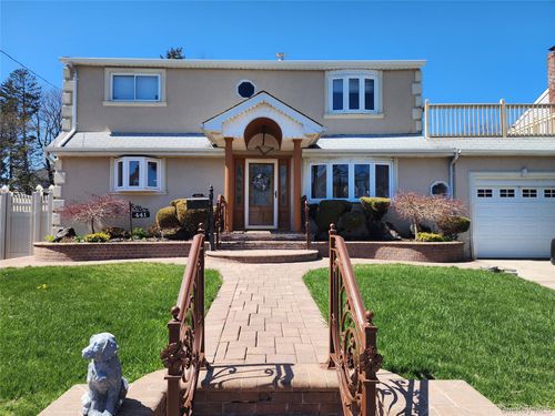 441 Morris Dr, Valley Stream, NY, 11580-1431 | Card Image