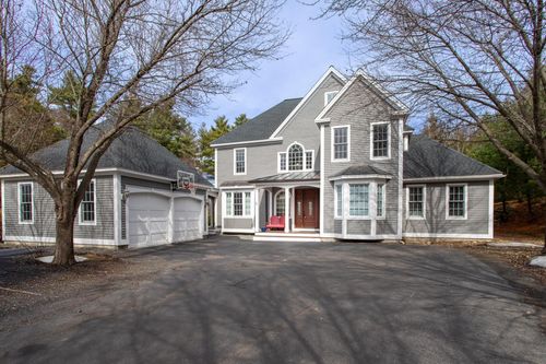 3 White Horse Dr, Rye, NH, 03870-2348 | Card Image