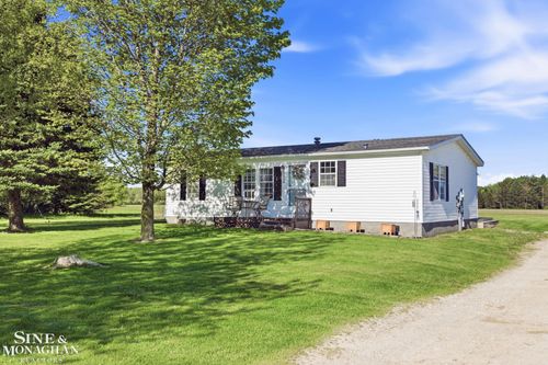 2434 Stapleton Rd Road, Wales Township, MI, 48027 | Card Image