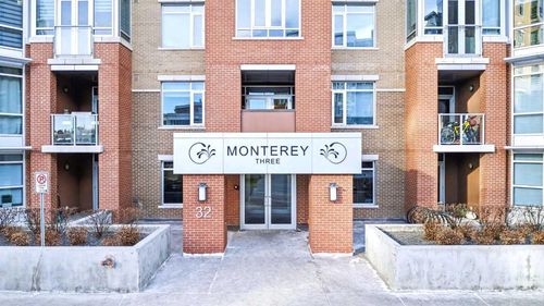 807-32 Varsity Estates Cir Nw, Calgary, AB, T3A2Y1 | Card Image